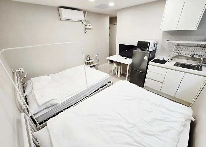 Guest house White 3*