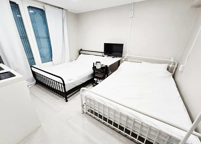 White 3*