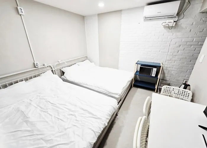 White 3*