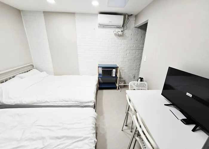 White 3* Seoul