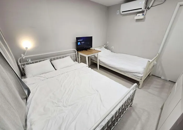 White 3* Seoul