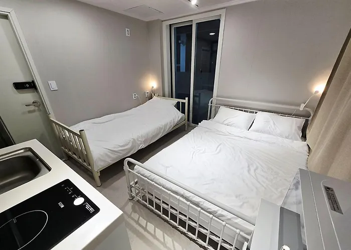 White 3* Seoul